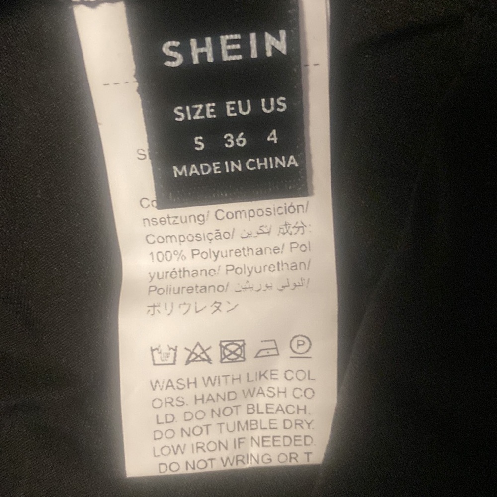 Shein leather like legging - Picture 4 of 6